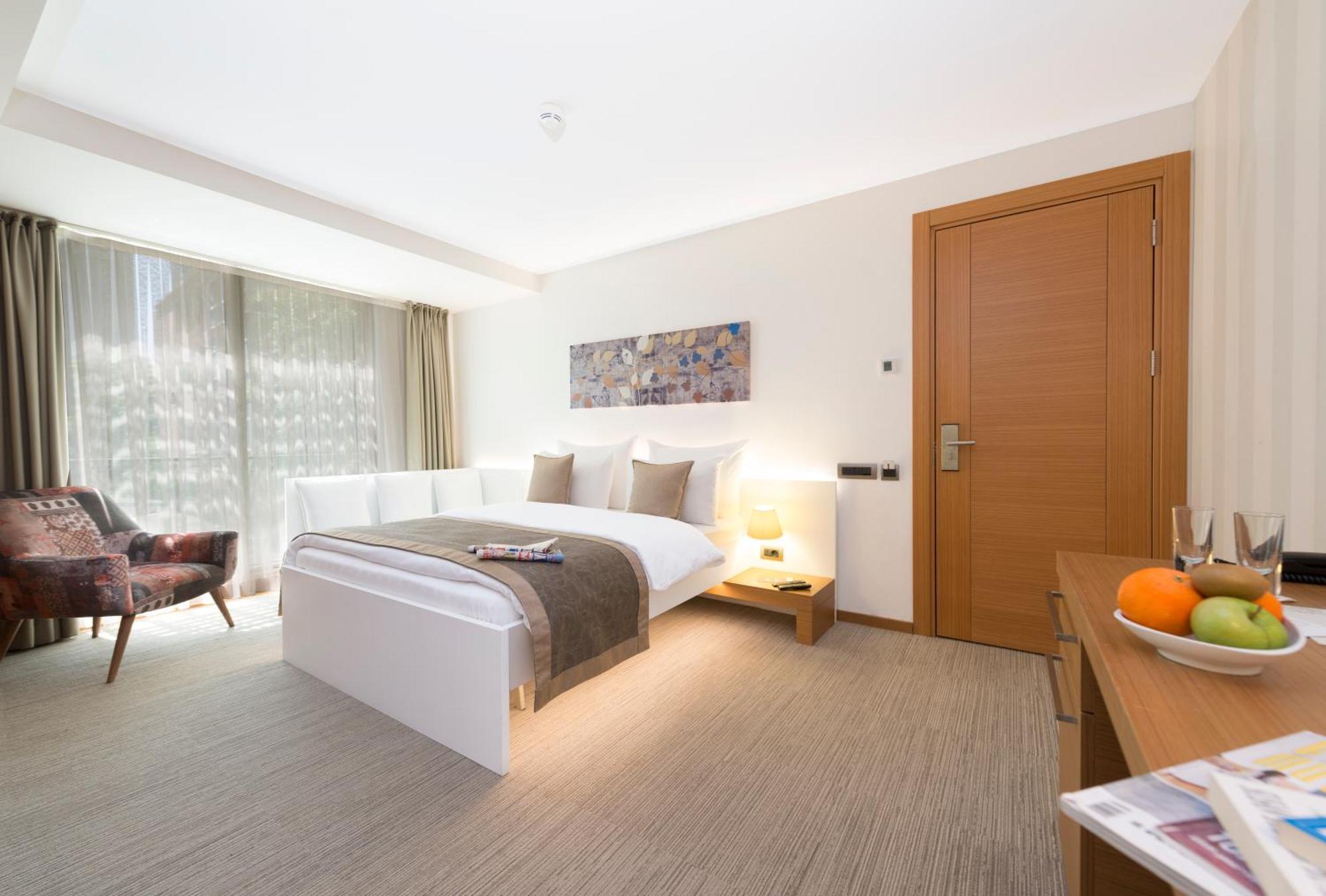 Milport Hotel Levent Provincia di Istanbul Esterno foto