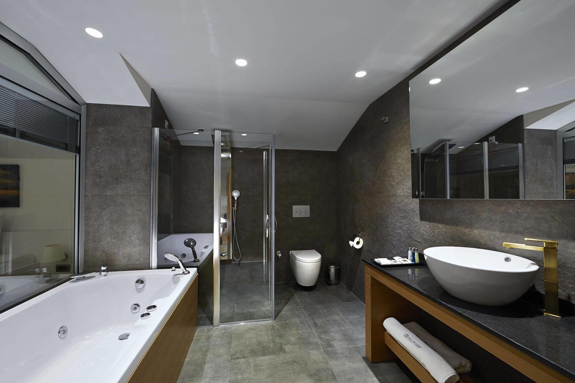 Milport Hotel Levent Provincia di Istanbul Esterno foto