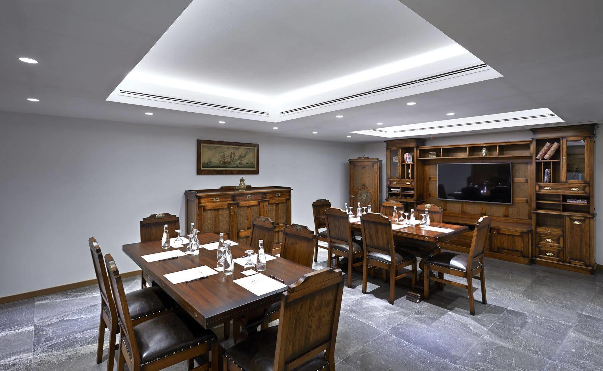 Milport Hotel Levent Provincia di Istanbul Esterno foto